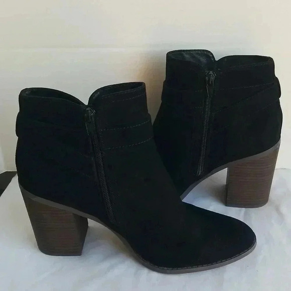 Universal thread Black vegan suede inner zip booties 10 - Picture 6 of 10